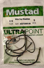 Load image into Gallery viewer, Mustad Wide gap Weedless Hooks

